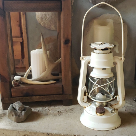 Vintage Meva #864 Kerosene Lantern - Picture 6 of 9